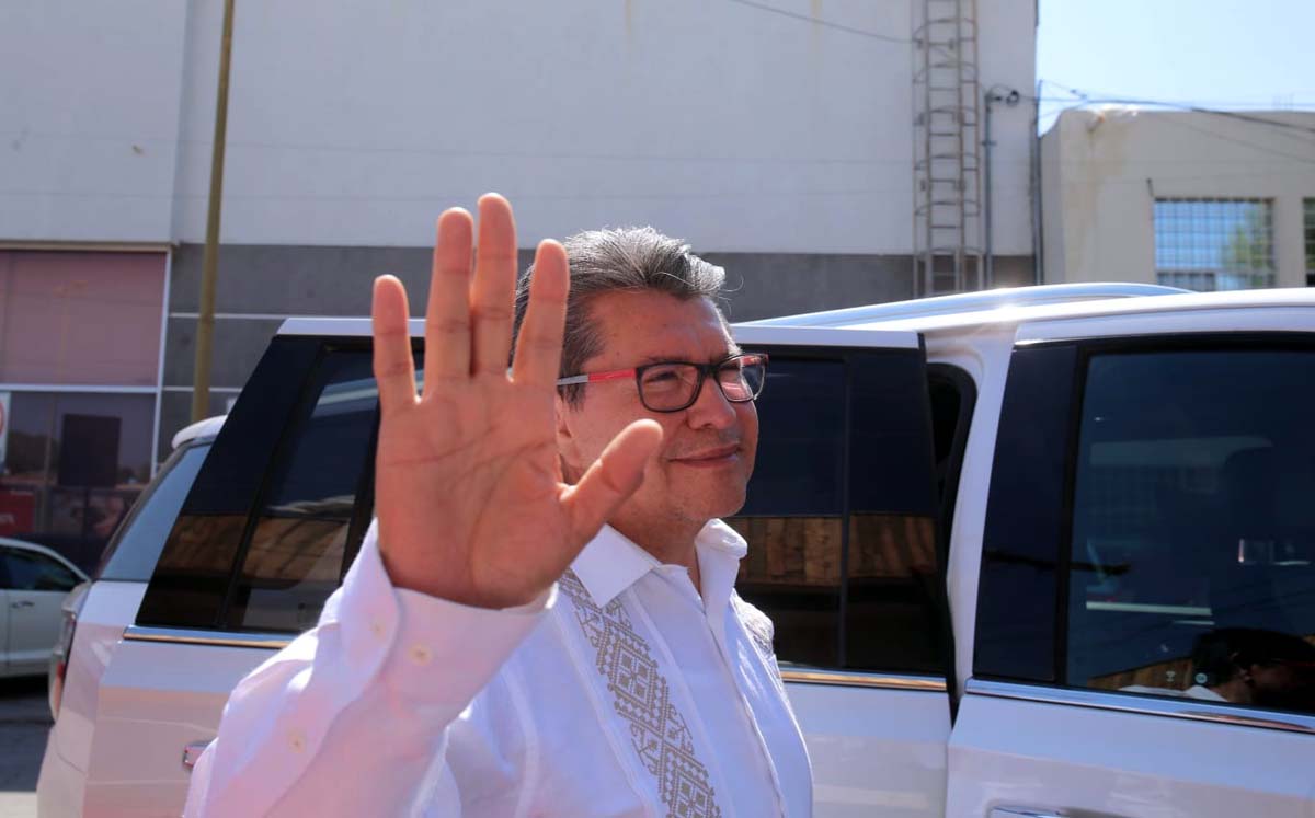 Ricardo Monreal en La Laguna. (Roberto Amaya)