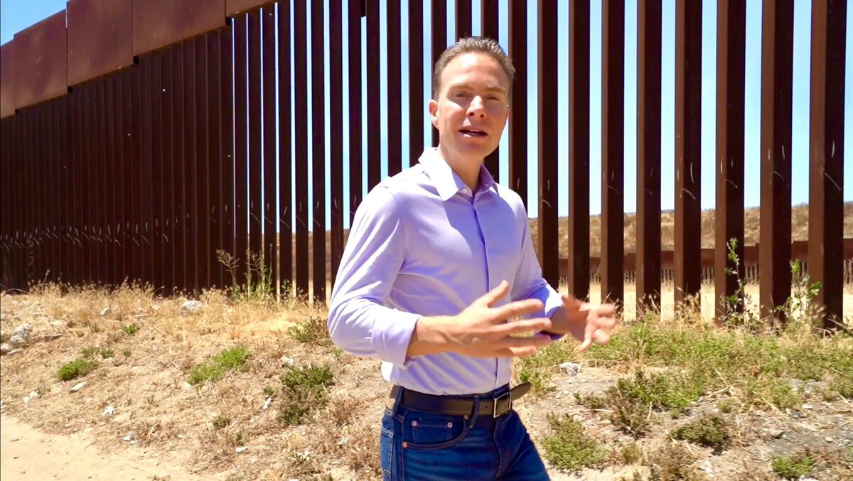 Velasco apremia crear fiscalía de migrantes