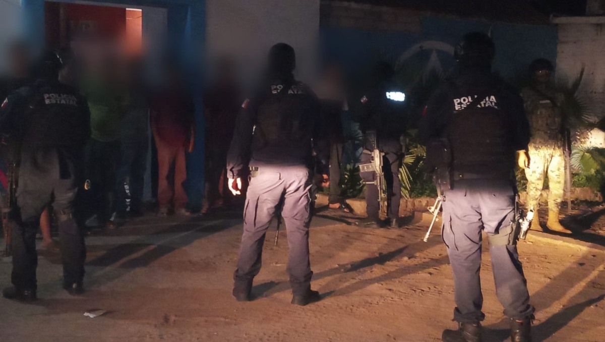 57 personas rescatadas que sufrían explotación laboral en Sinaloa | Cristóbal Castañeda (Twitter)