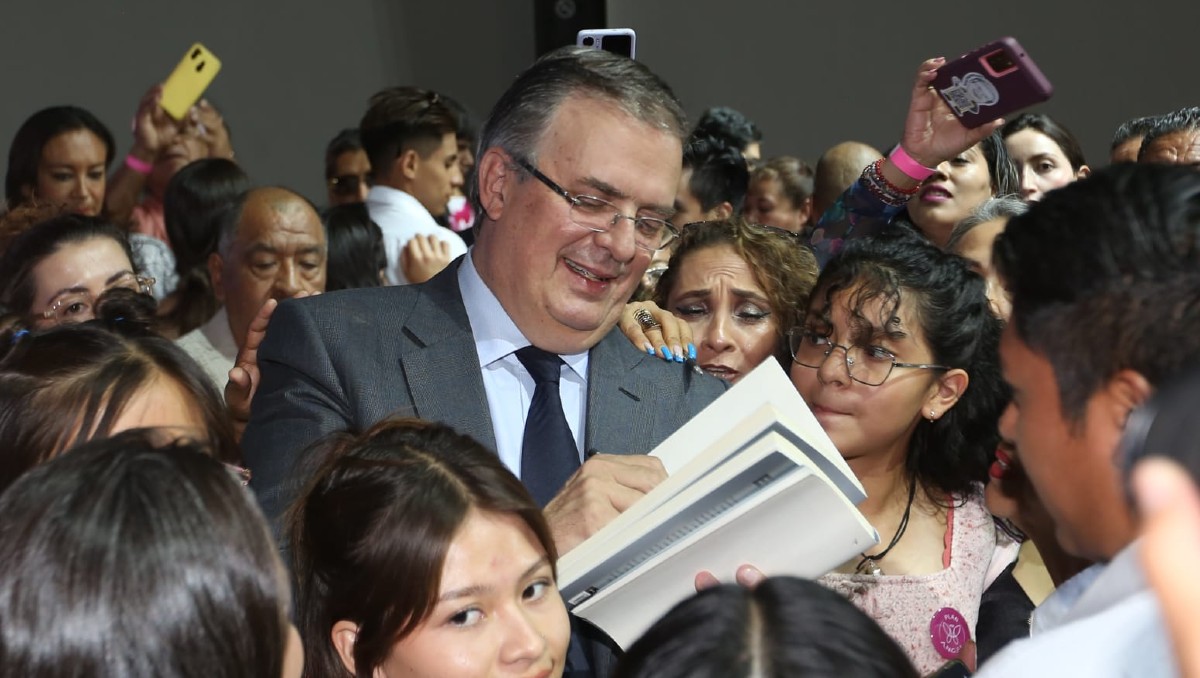 El ex canciller ha gastado hasta el momento 981 mil 692 pesos en los primeros 24 días de asambleas informativas. | Araceli López