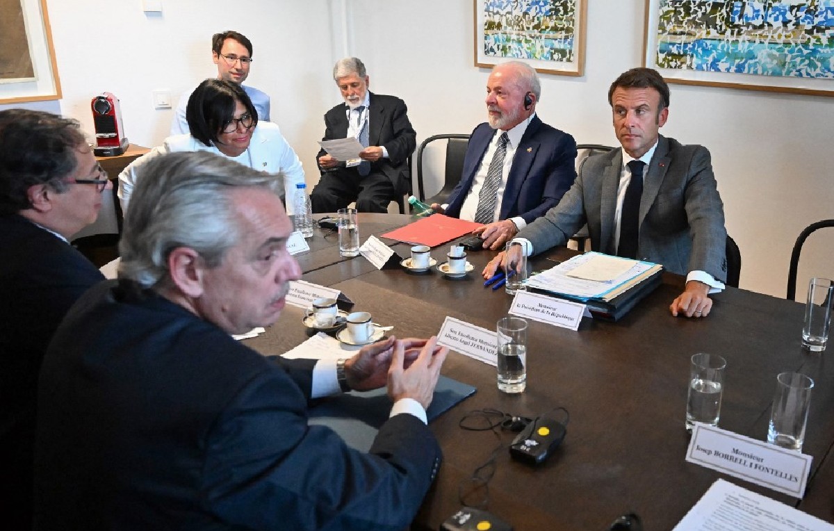 Mesa de trabajo de presidentes de Argentina, Brasil, Colombia y Francia (AFP)