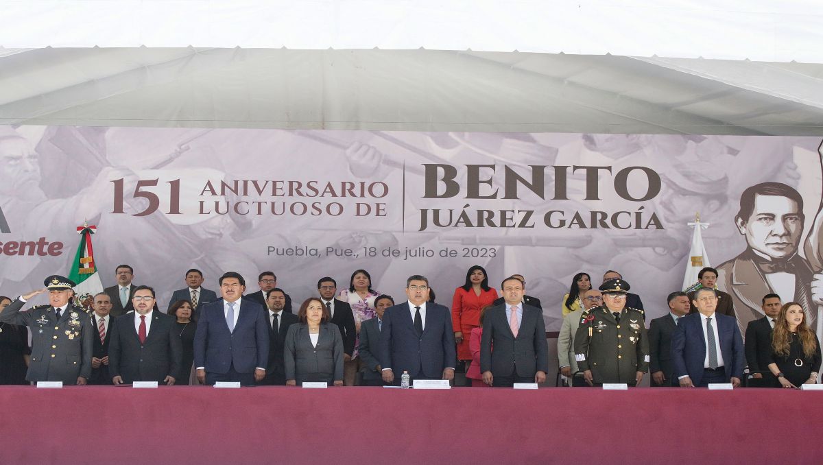 Conmemoran el 151 aniversario luctuoso de Benito Juárez en Puebla | Agencia Enfoque