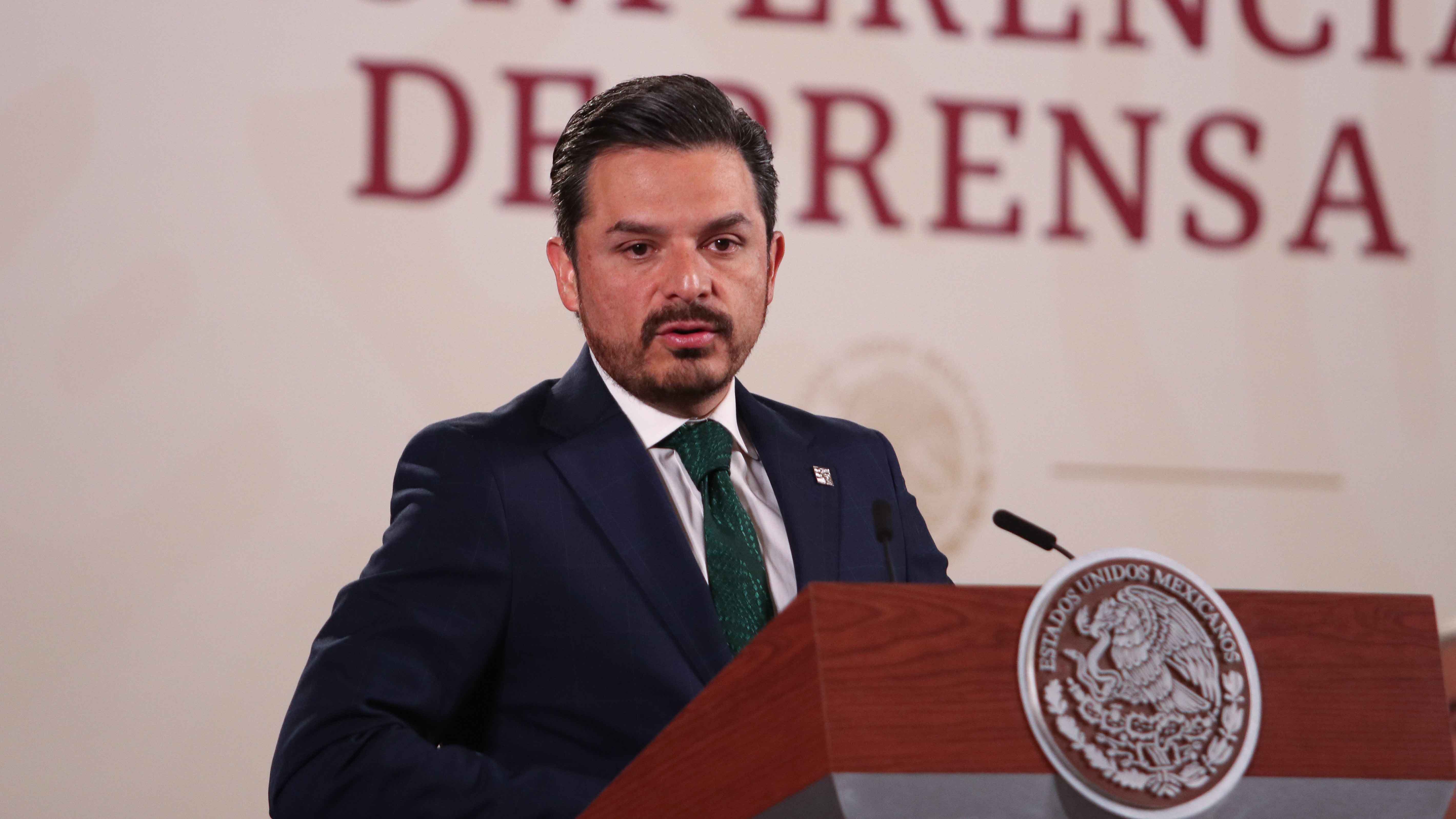 IMSS contrata 415 médicos especialistas jubilados
