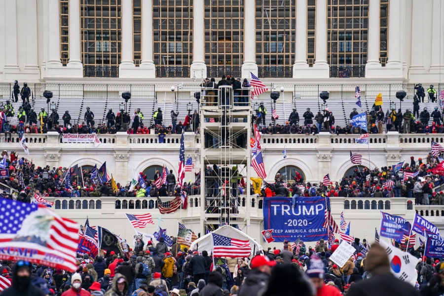 Insurrectos leales al presidente Donald Trump irrumpen en el Capitolio | AP