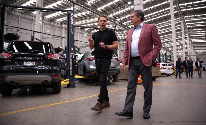 Kavak, empresa líder en el mercado de compra-venta de autos seminuevos en México.