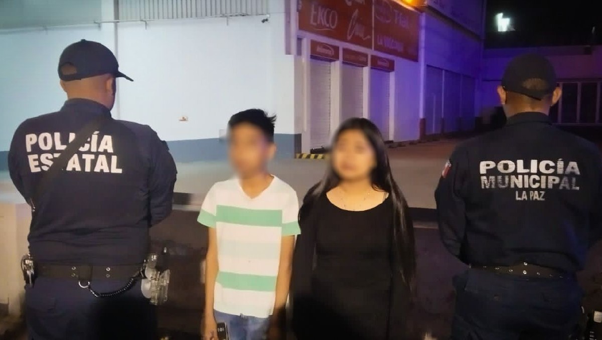 Los menores realizaron un deposito de mil pesos en una tienda de conveniencia (Especial)