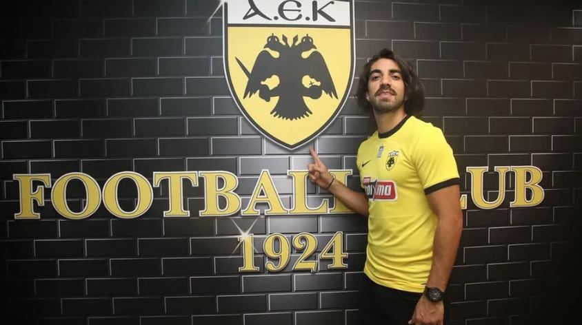 Rodolfo Pizarro cumple su sueño europeo y es presentado con el AEK de Atenas
