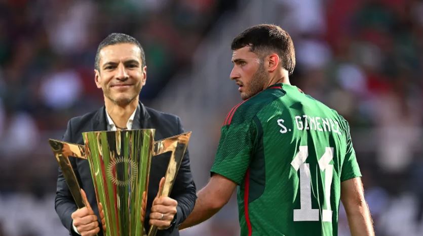 Santiago Giménez manifiesta su apoyo total a Jaime Lozano en el Tricolor