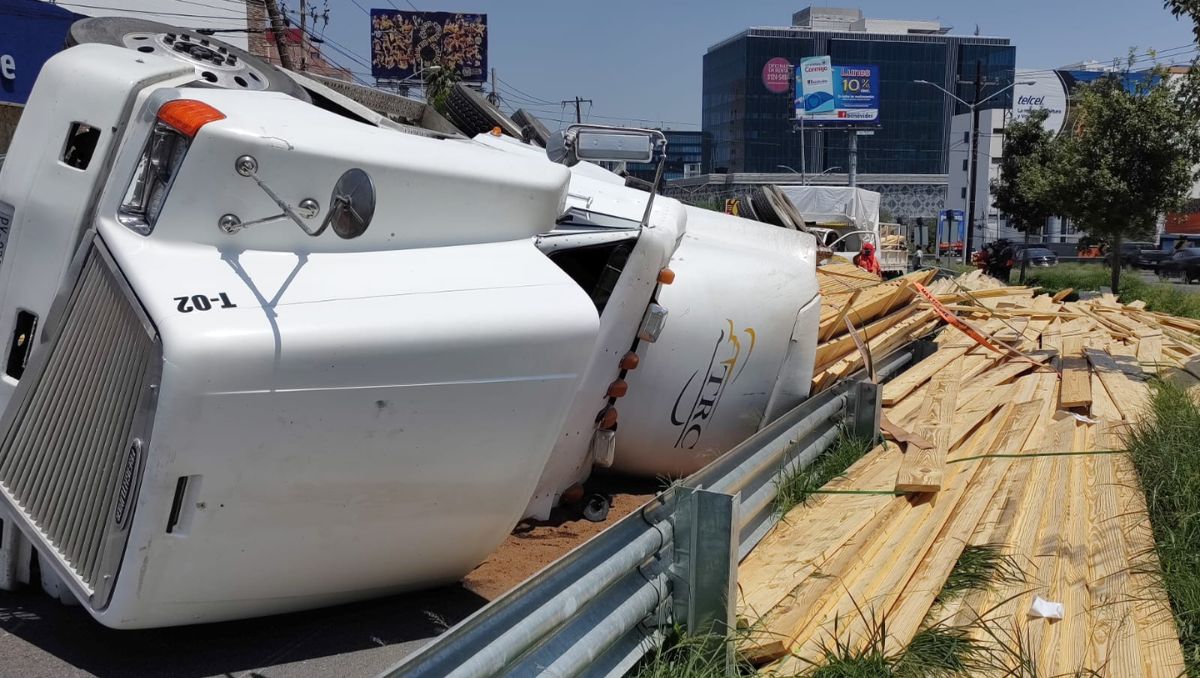 Aparentemente, el tráiler circulaba a velocidad inmoderada | Agustín Martínez