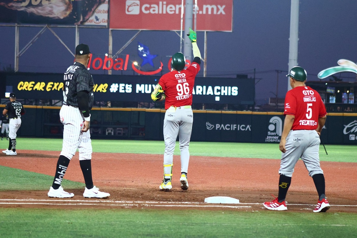 Los Bravos vencieron 4-2 a Mariachis. (Cortesía)