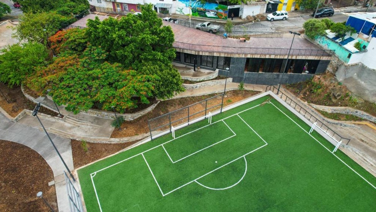 Actividades deportivas y culturales son parte de la oferta del Centro Colmena de Balcones del Cuatro (Twitter @PabloLemusN)