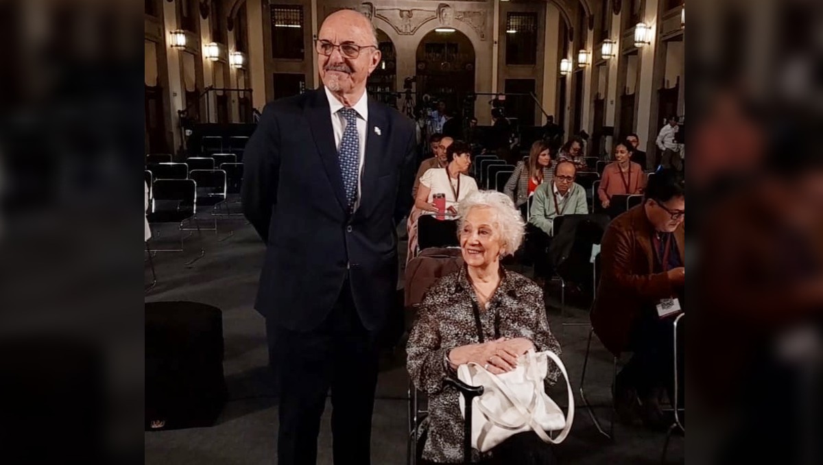 Estela de Carlotto, presidenta de la asociación Abuelas de Plaza de Mayo, en La Mañanera de AMLO | Cortesía
