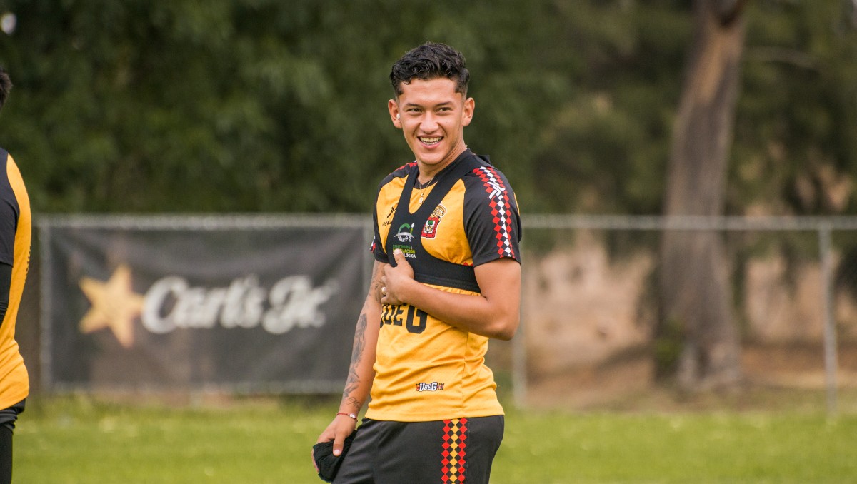 Leones Negros de la UdeG durante entrenamiento (Twitter @LeonesNegrosCF)