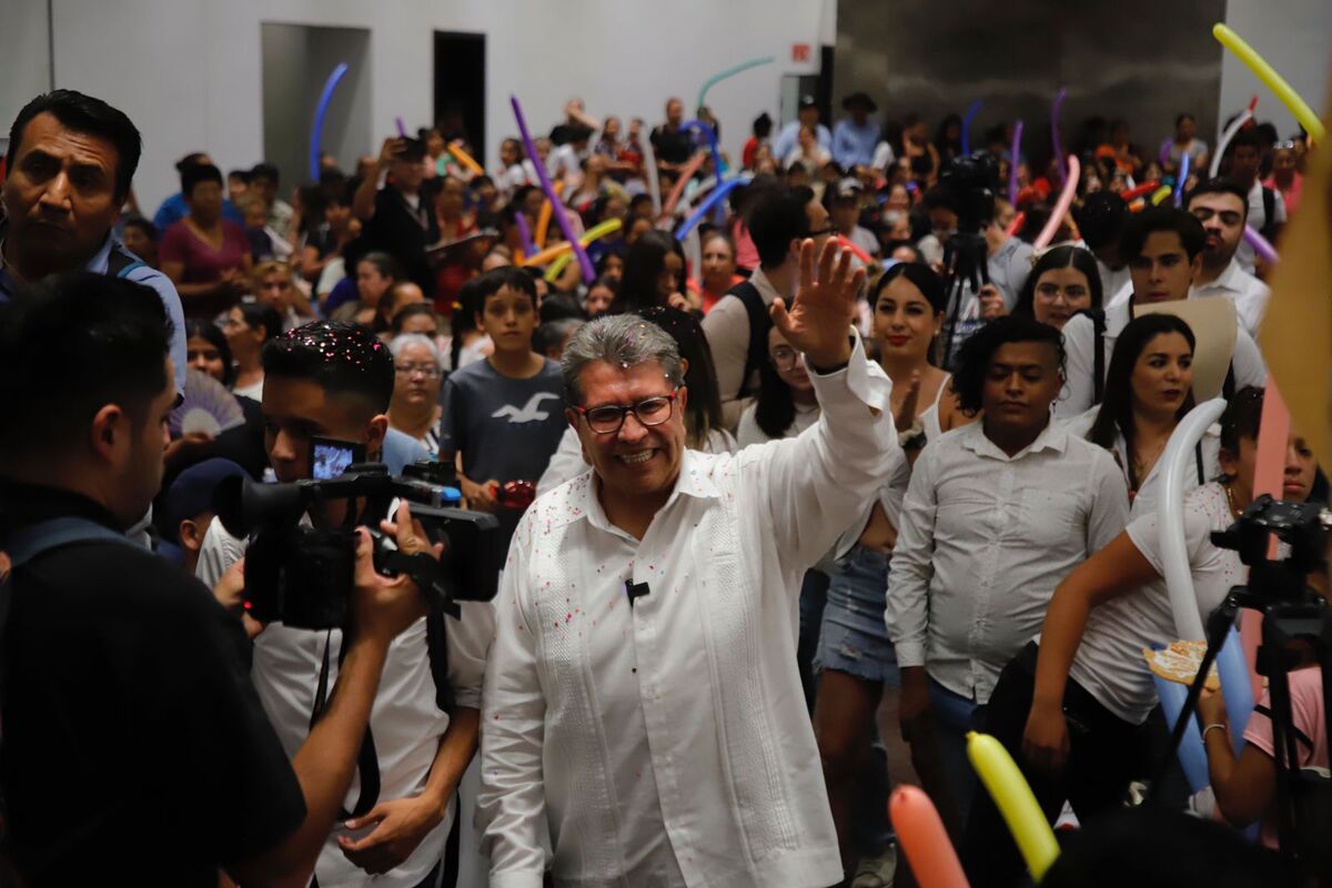 Monreal aseguró que "volteará a ver el norte sin descuidar el sur". | Especial
