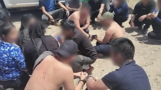 Grupo de migrantes fue asegurado por agentes de la Patrulla Fronteriza en Nogales, Arizona