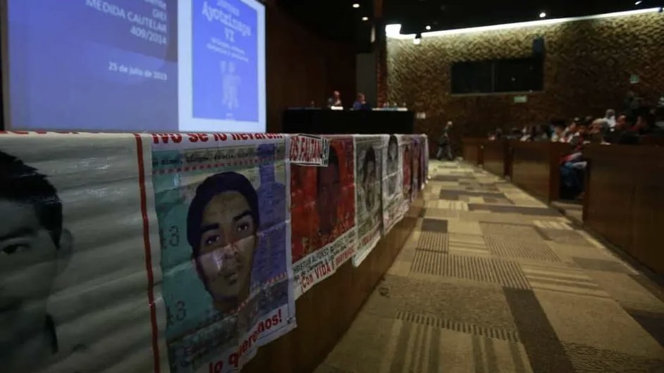 Se necesitaban expertos para que hubiera un contraste en caso Ayotzinapa: Sobreviviente