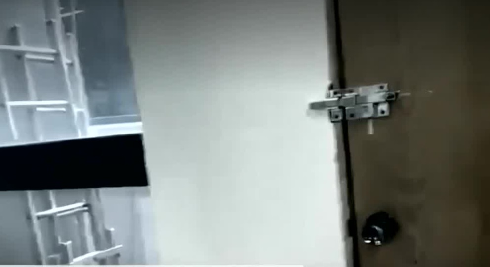 Encierran a periodistas en el INE para evitar cubrir la reunión con gobernadores