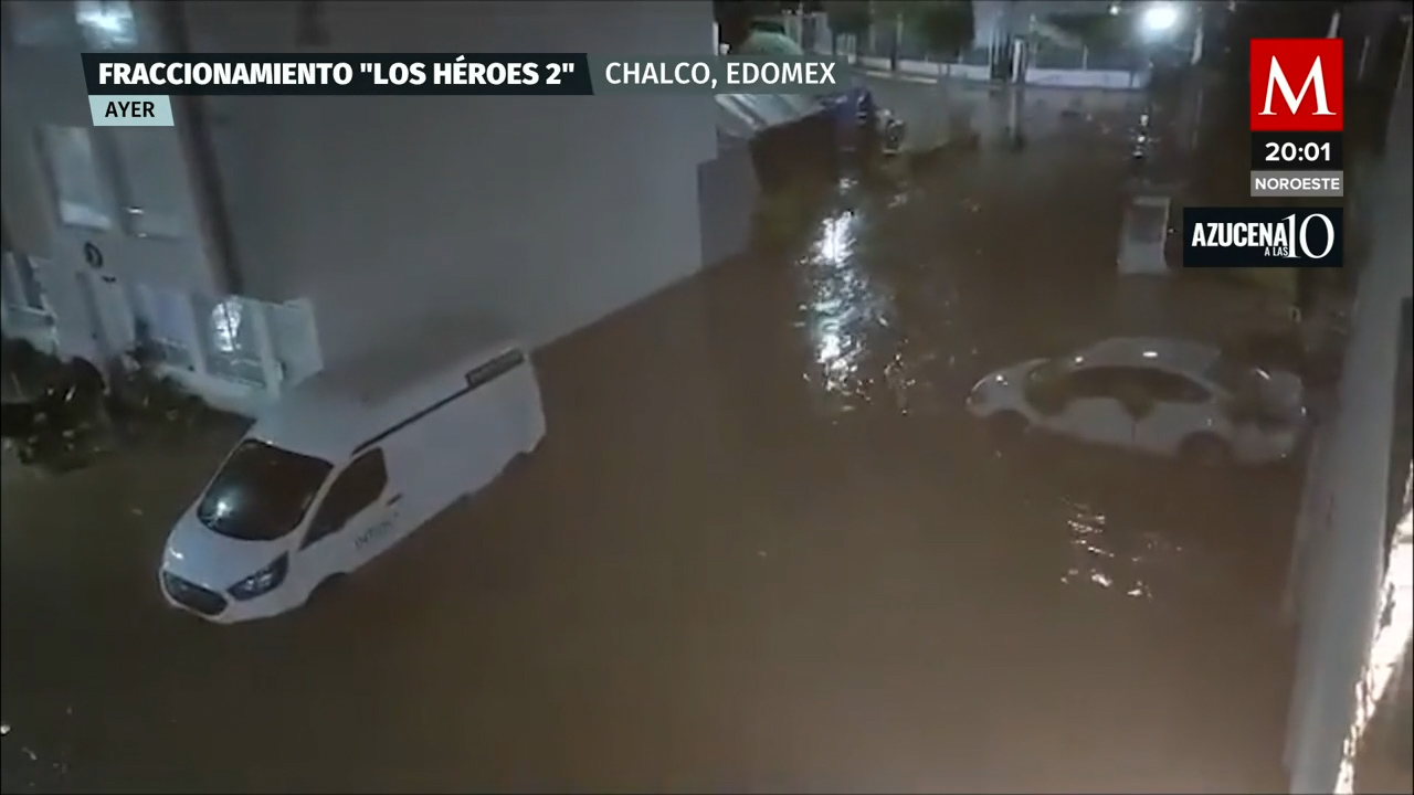 Limpieza en Fraccionamiento, Bosques, Héroes de Chalco, EdoMéx, después de la lluvia