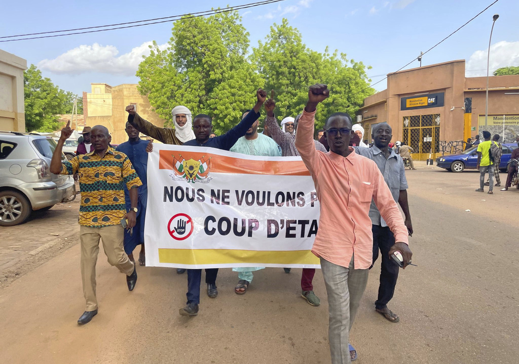 Organismos internacionales en África condenaron lo que describieron como un intento de golpe de estado  | AP
