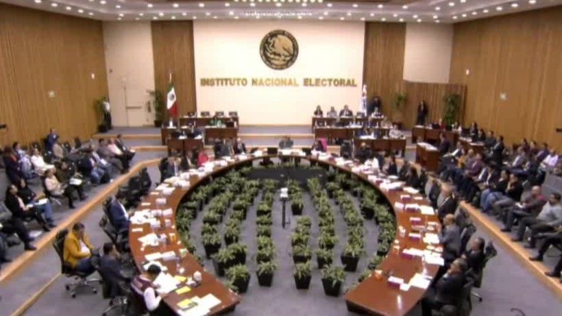 Sesión del Consejo Nacional del INE para fijar reglas de 'corcholatas' y Frente Amplio por México