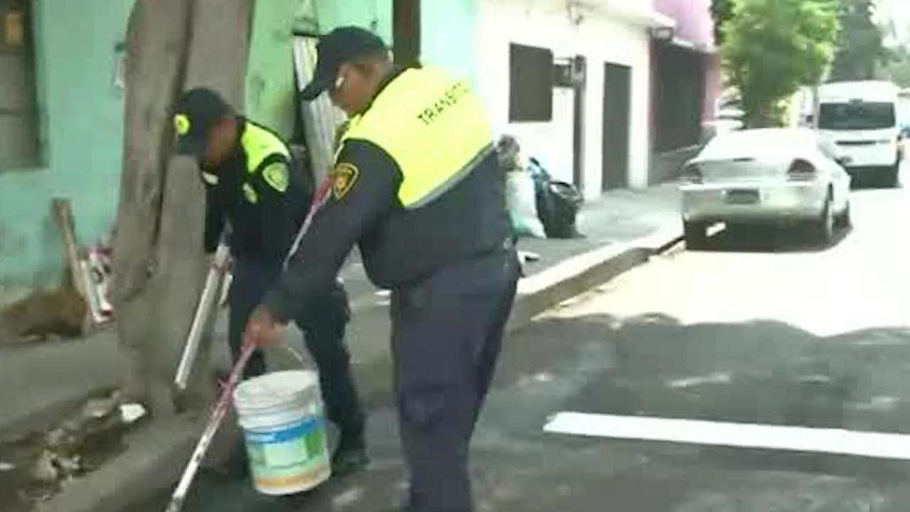SSC realiza trabajos de balizamiento para prevenir accidentes en Ciudad de México