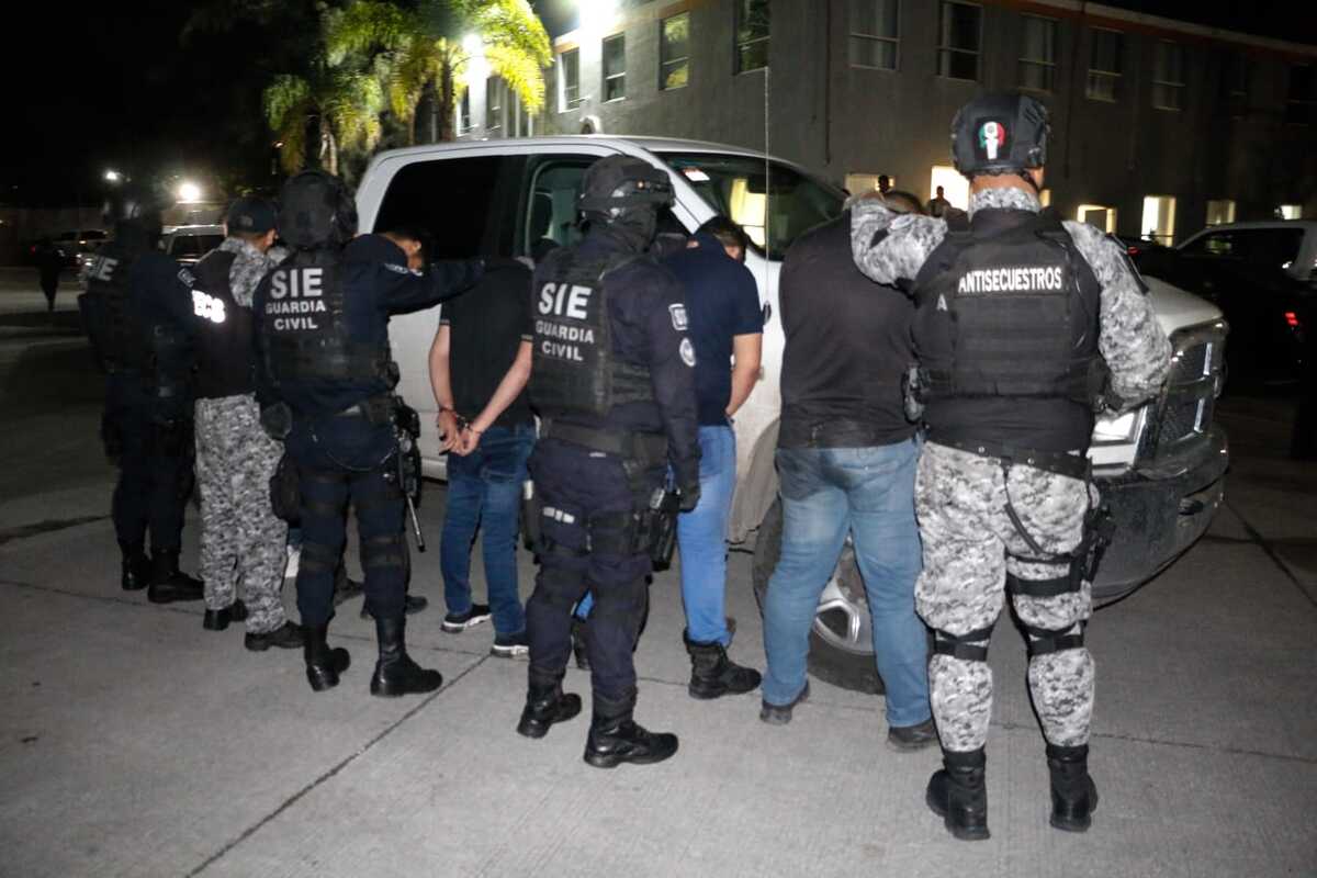 Detención de presuntos objetivos delincuenciales con órdenes de aprehensión vigentes en Morelia. | Especial