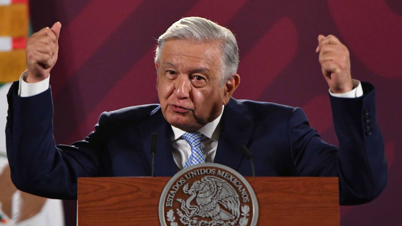 "Se van a quedar con las ganas de que nos vaya mal": AMLO dice a los conservadores