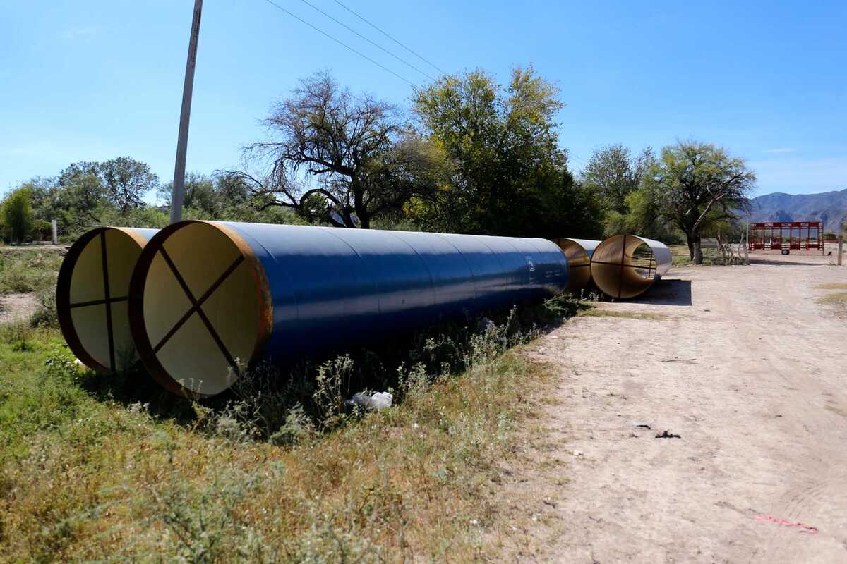 Tubos para conducción de agua en San Jacinto. (Rolando Riestra)