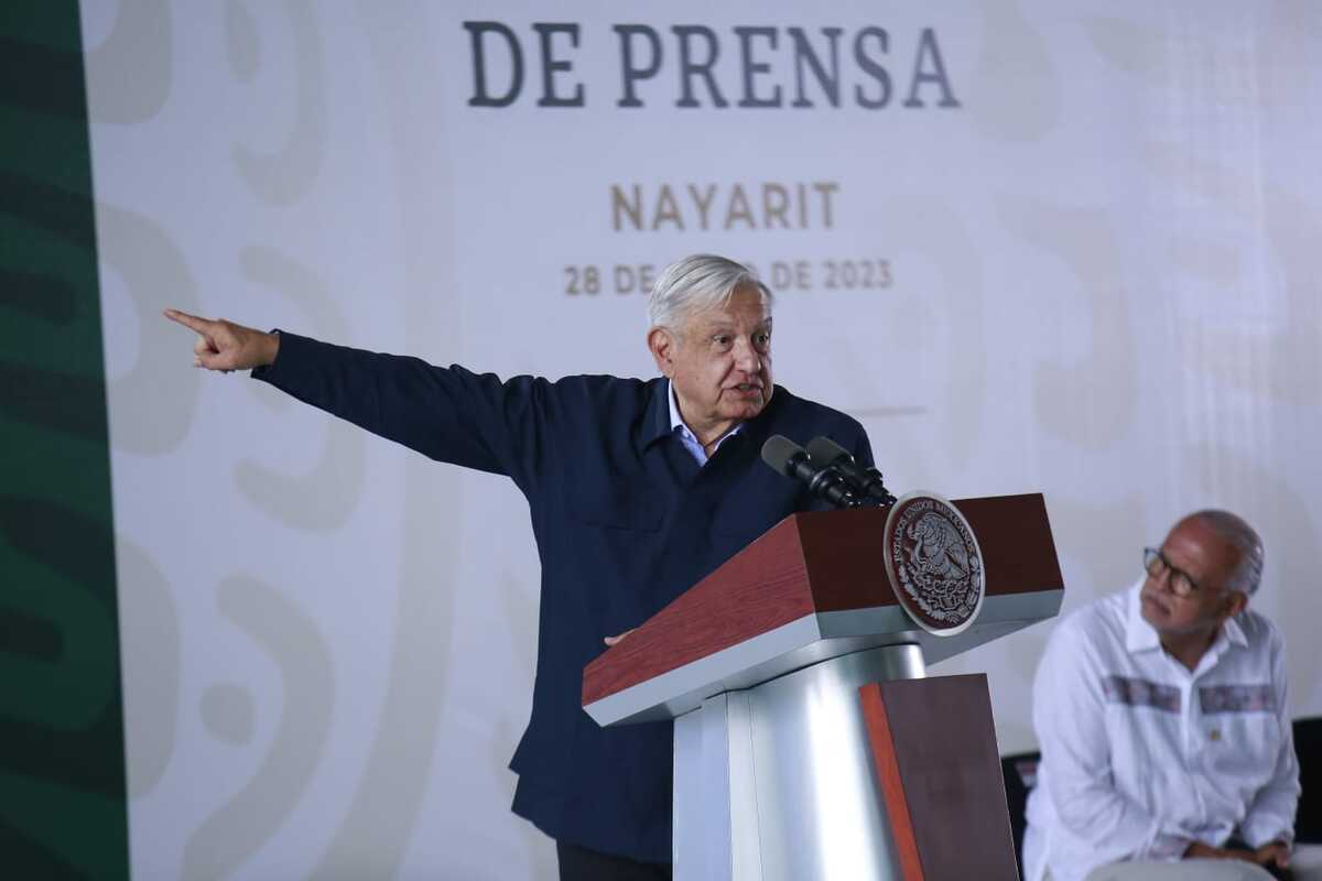 AMLO revela que empresas de Xóchitl sólo fueron contratadas en Miguel Hidalgo | Juan Carlos Bautista