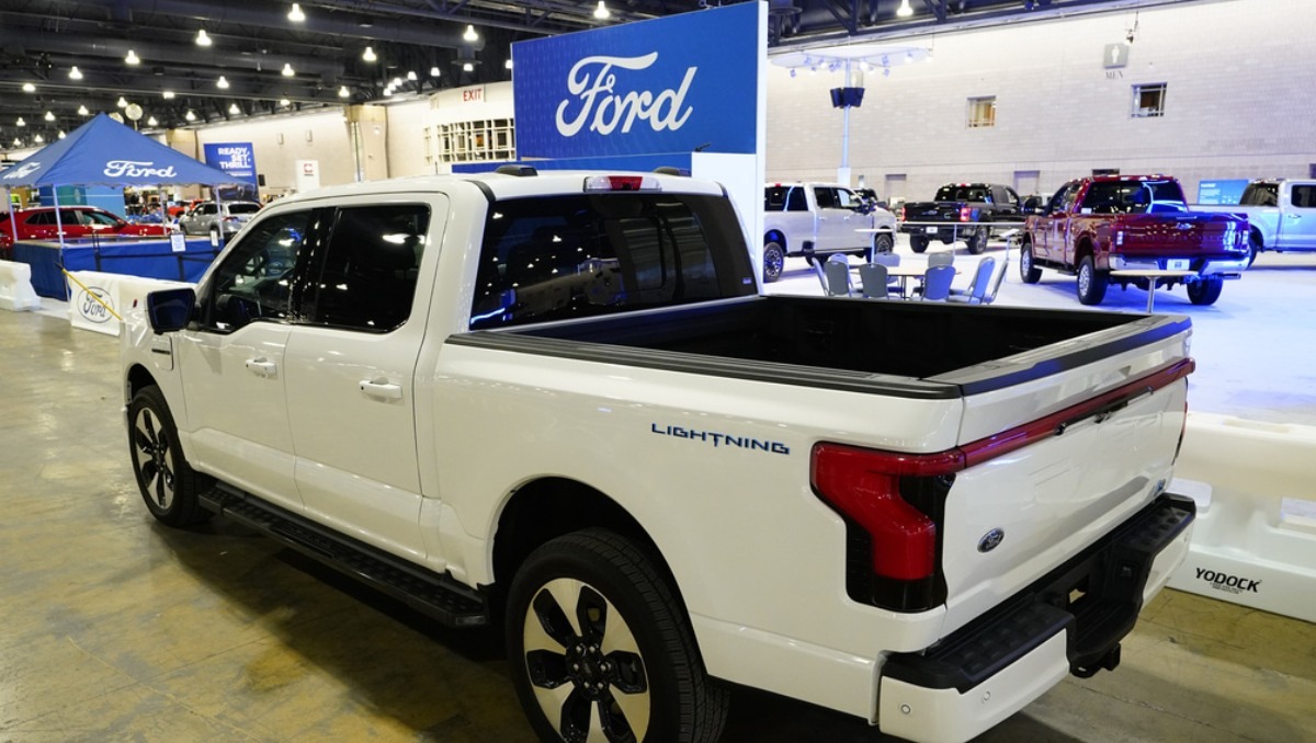 Camioneta Ford F-150 Lightning en el Salón del Automóvil de Filadelfia. Enero de 2023. Foto: (AP)