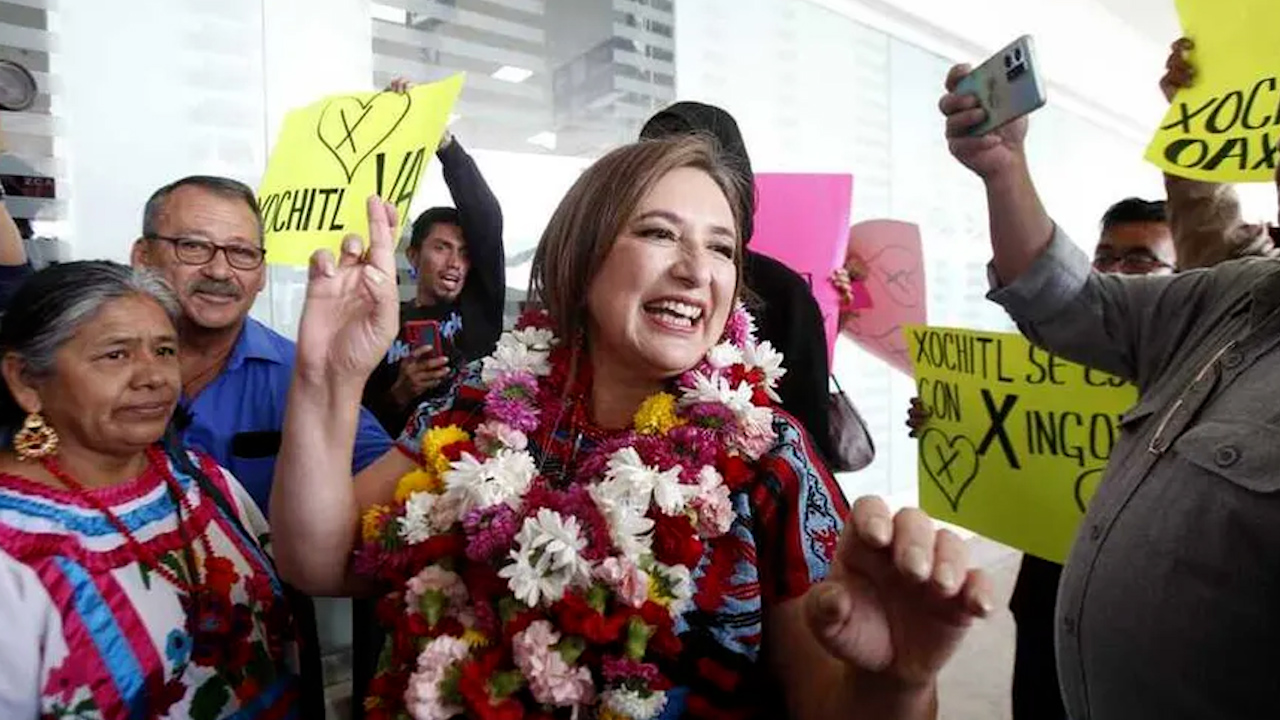 Xóchitl Gálvez anuncia haber alcanzado 220 mil firmas de apoyo: "entre más seamos, mejor"