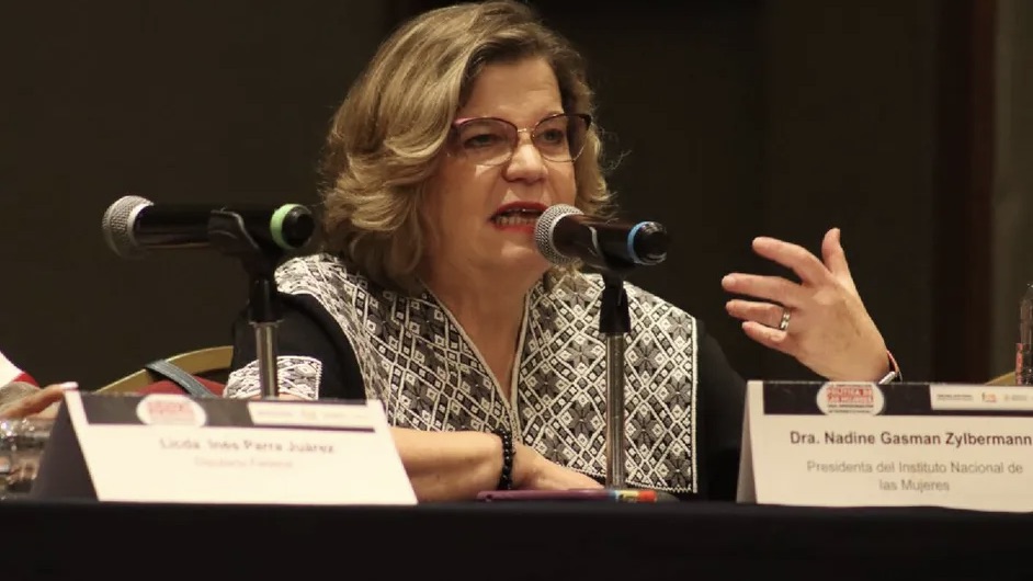 La directora de Inmujeres pidió a mujeres “aguantar vara” y no victimizarse