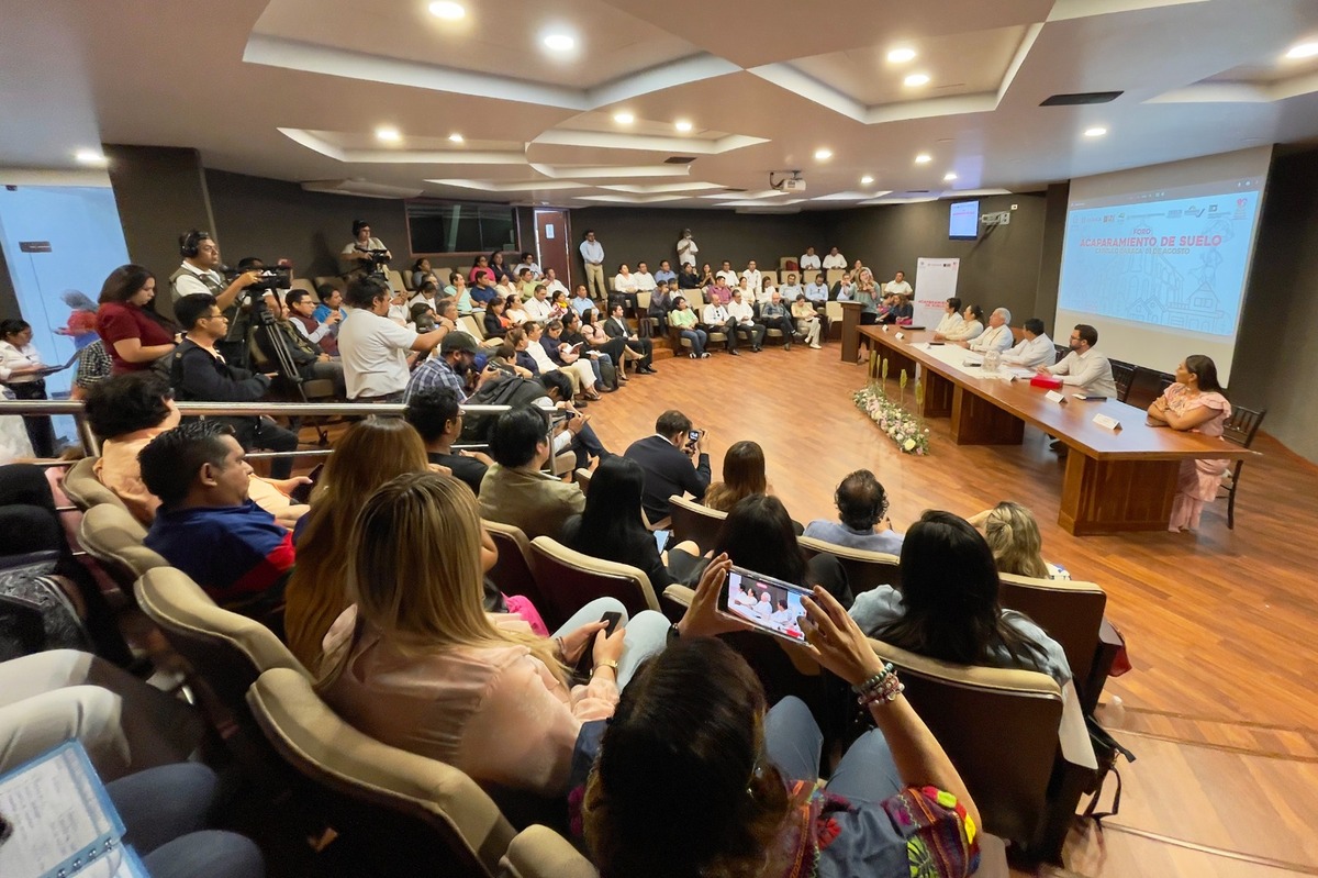 Parlamento abierto “Hacia una vivienda digna adecuada”. (Especial)
