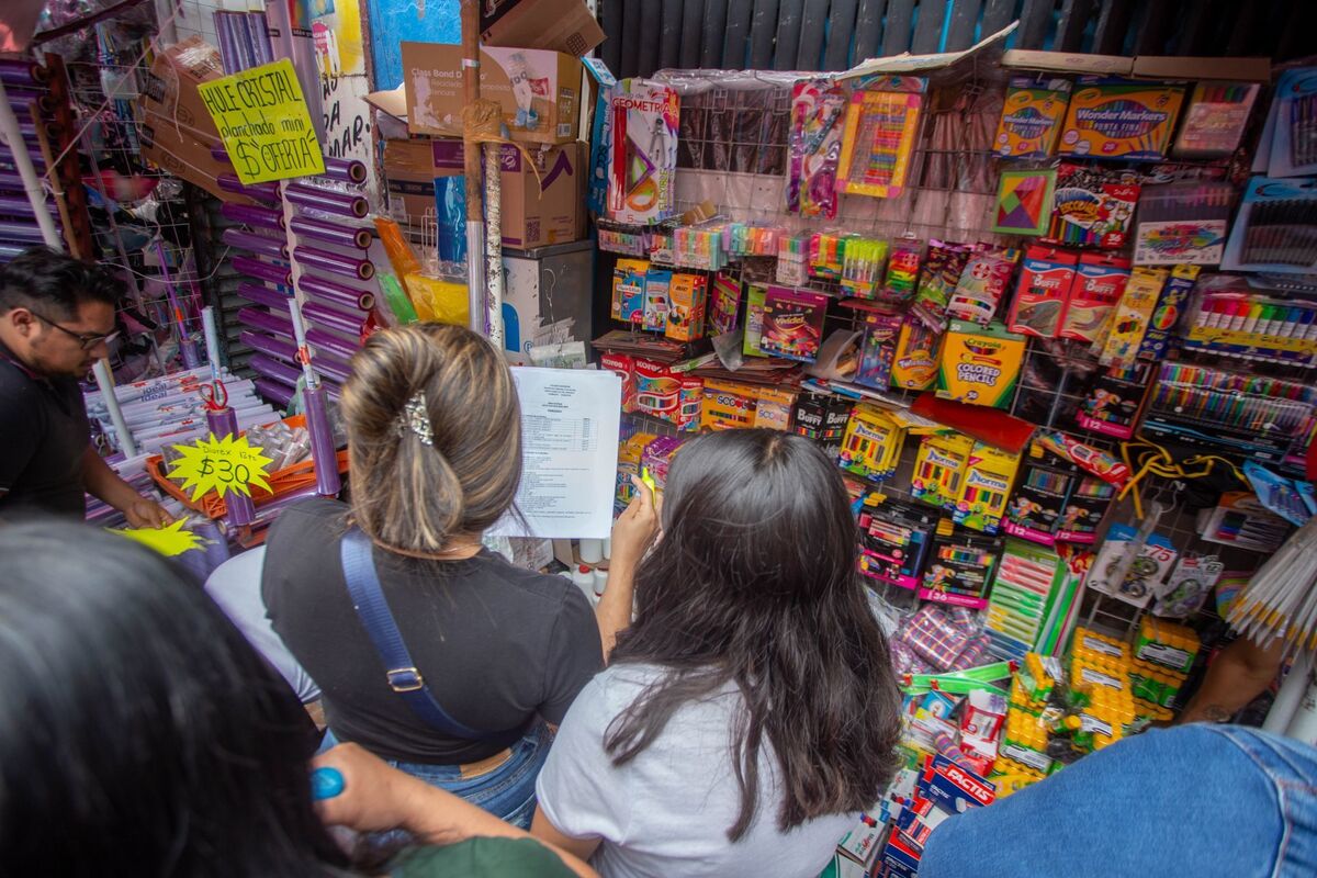 Compra de útiles escolares. | Cuartoscuro