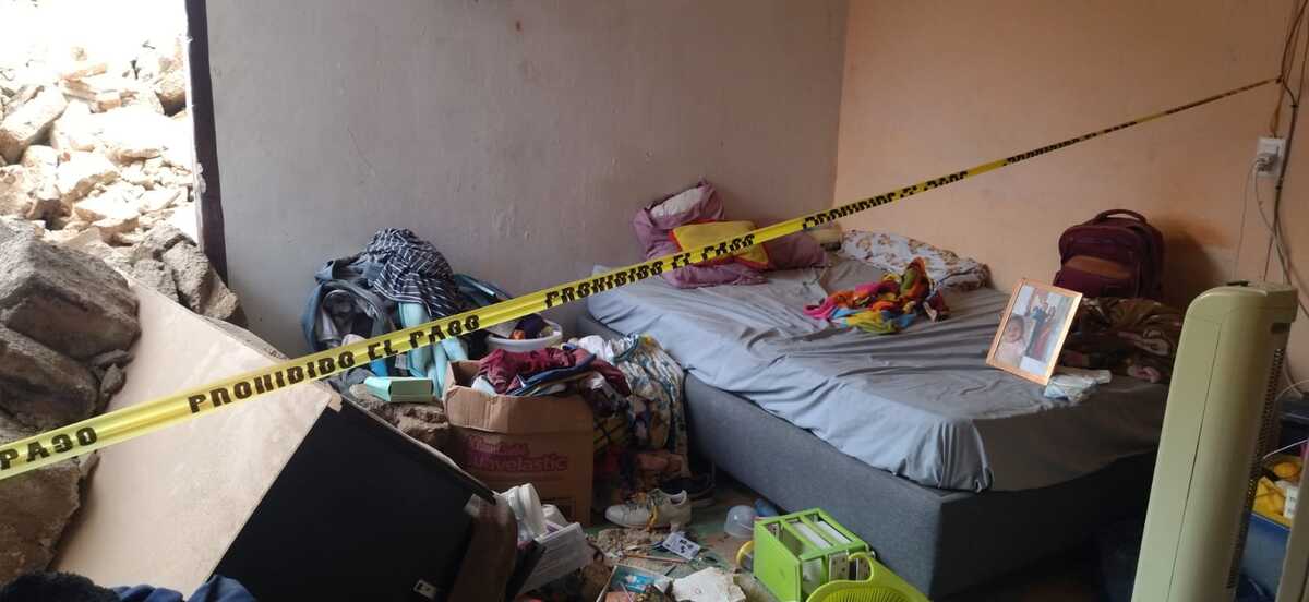 La barda cayó en la cama donde Lilia dormía. (Diana Barajas)
