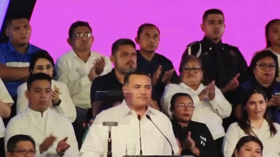 Alcalde de Mérida, Renán Barrera rinde informe de sus actividades en Yucatán