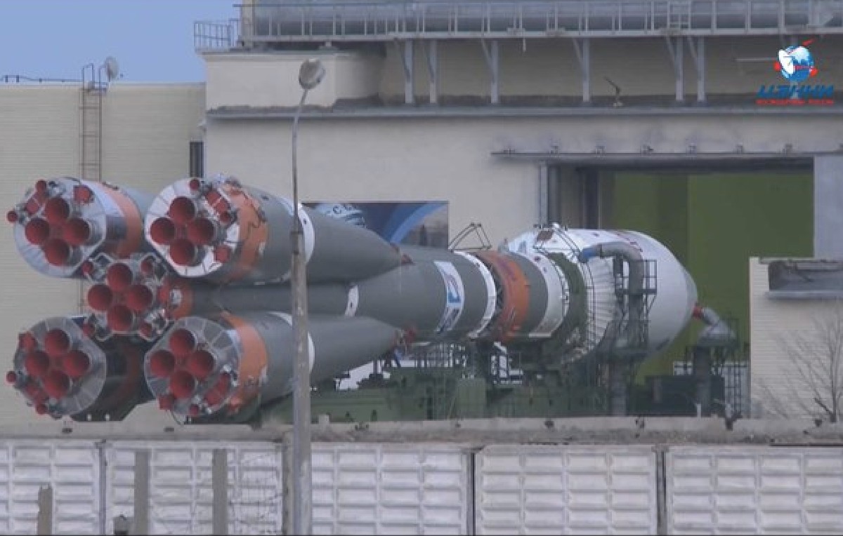 Cohete Soyus en una estación espacial de Roscosmos en Rusia (Twitter/@roscosmos)