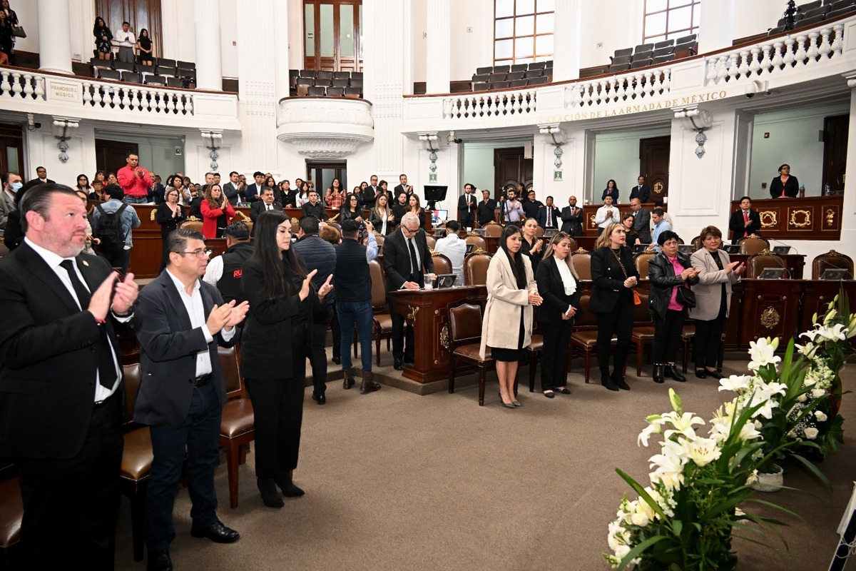 Congreso de CdMx rinde homenajea diputada del PRI tras muerte