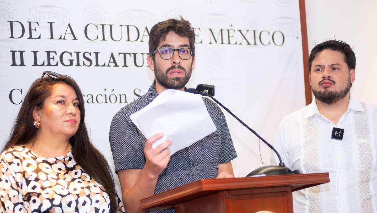 Morenistas denunciaron a Lía Limón. (Armando Martínez)