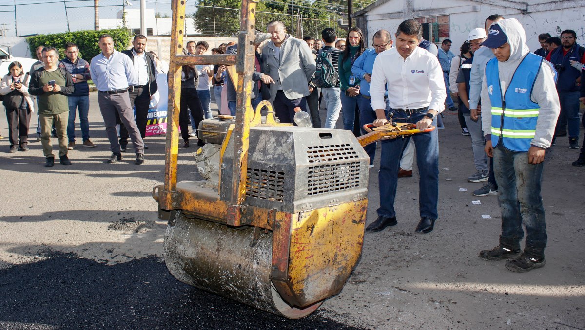 En Puebla, se taparán 50 mil baches: Eduardo Rivera | Agencia Enfoque
