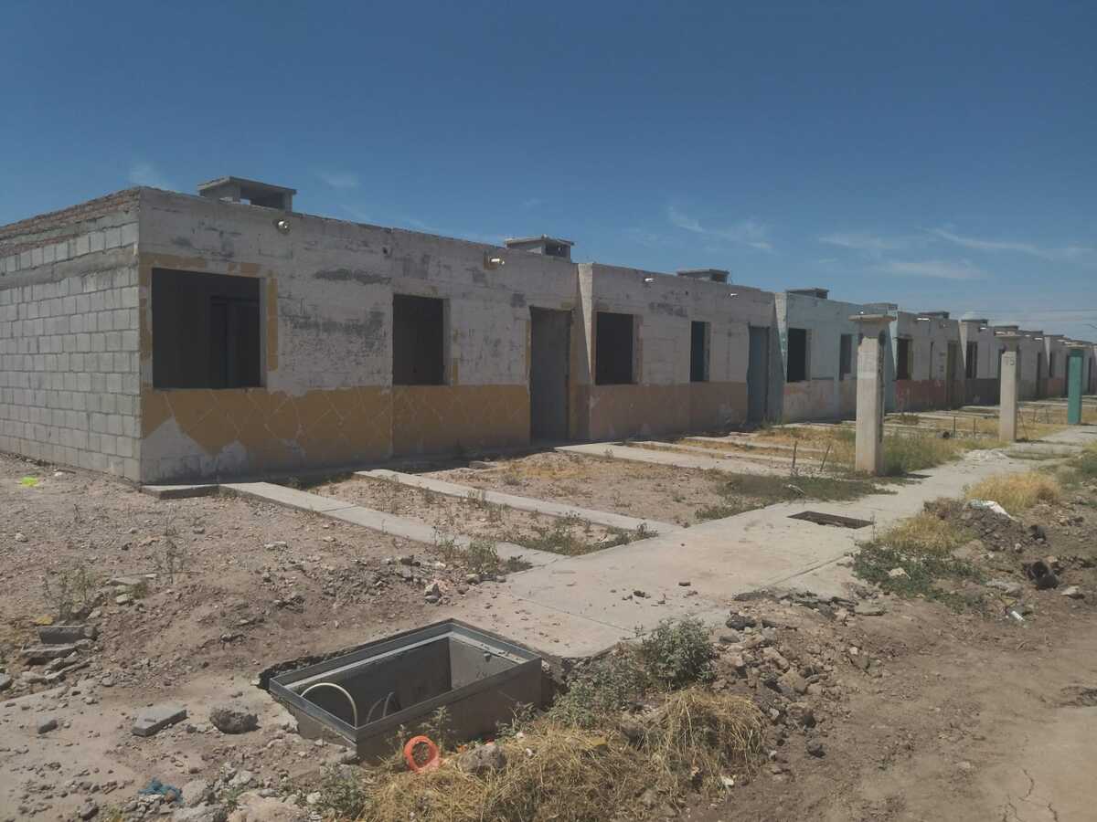 Constructoras recuperan casas abandonadas e invadidas en La Laguna. | Especial