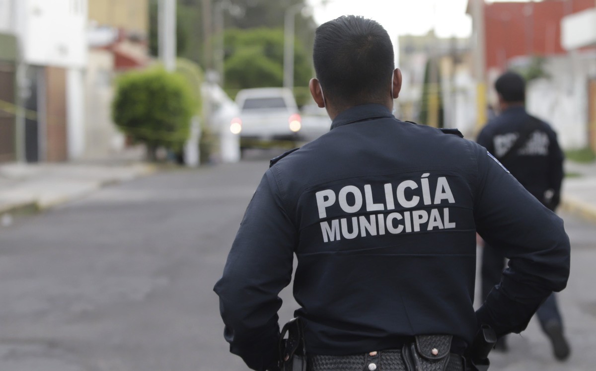 En Celaya van 13 policías dados de baja por agresión a director de Villagrán