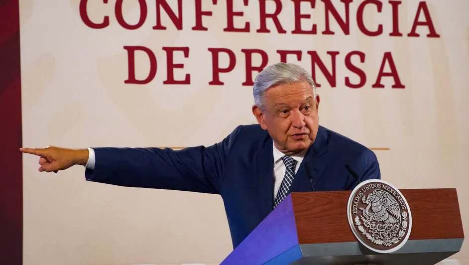 "Los tengo en mi listita", advierte AMLO a magistrados del TEPJF