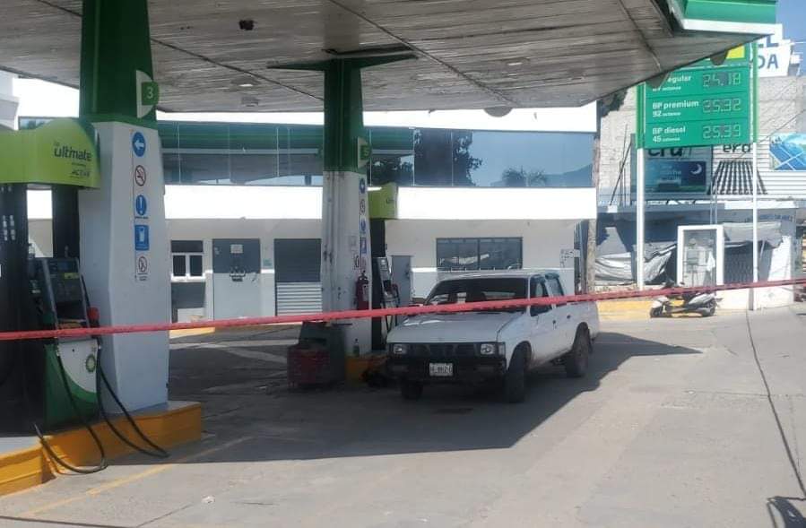 Los dos cadáveres fueron trasladados a Semefo. | Especial