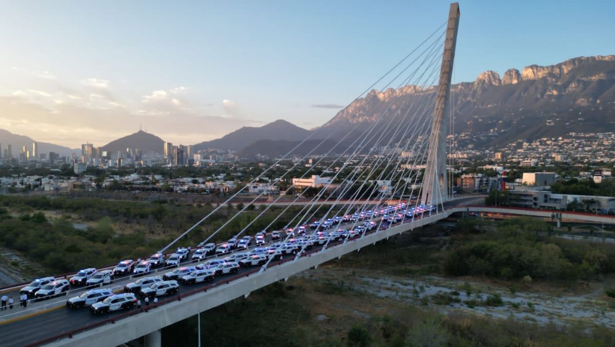 La presentación de patrullas se realizó este domingo en el Puente Atirantado | Especial