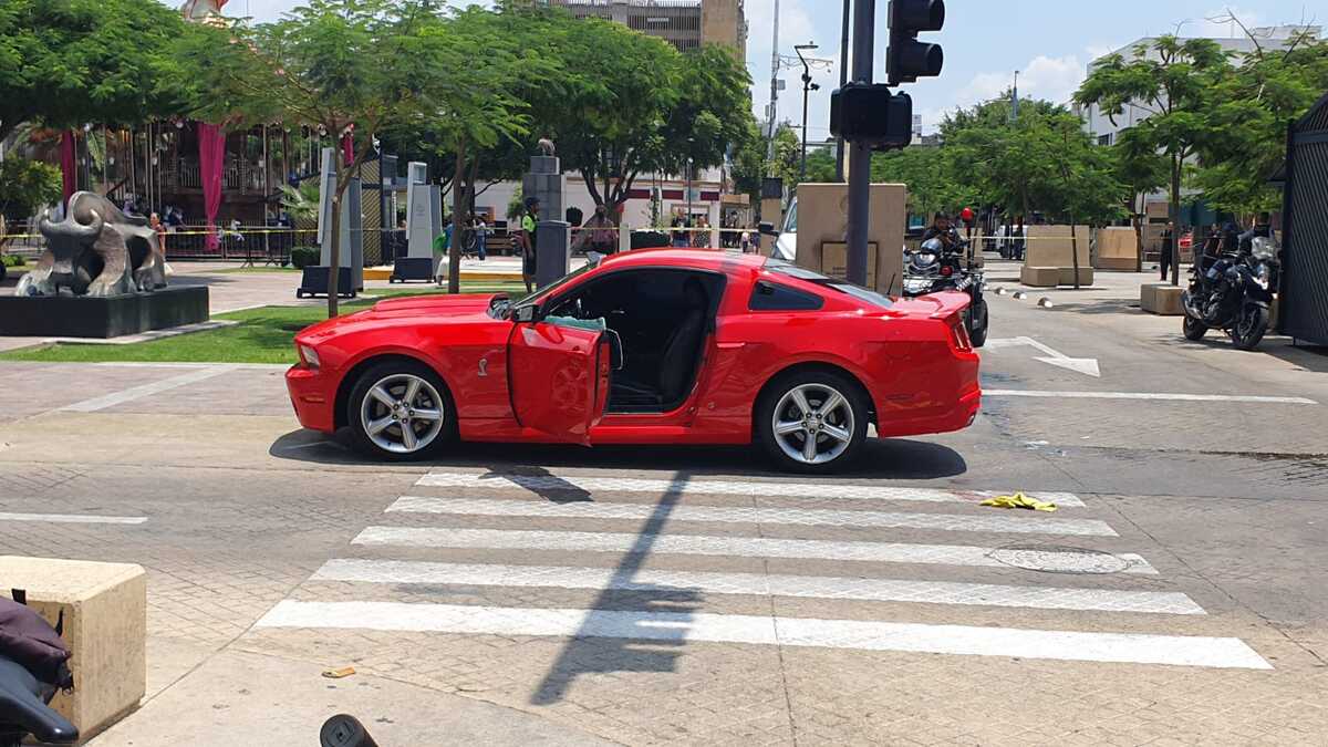 El hecho delictivo se registró sobre la calle Reforma entre Mariano de la Bárcena y Contreras Medellín. (Juan Carlos Munguía)