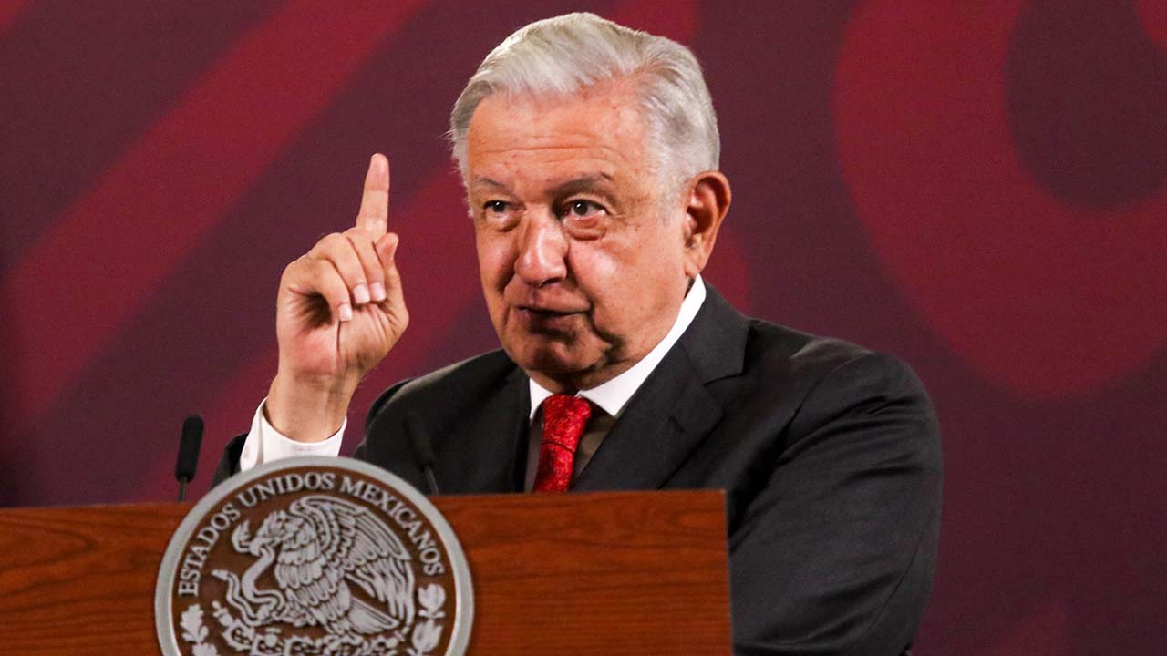 ¡Libertad, libertad!, AMLO pide revisar "con seriedad" facultades del INE y el Tribunal Electoral