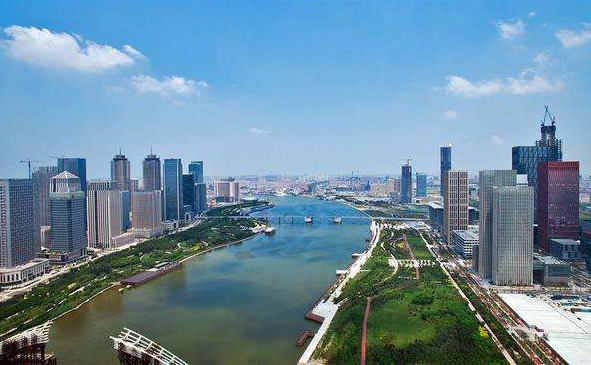 El 70 por ciento de las empresas mostraron optimismo sobre las perspectivas del mercado chino en los próximos cinco años. (Xinhua)
