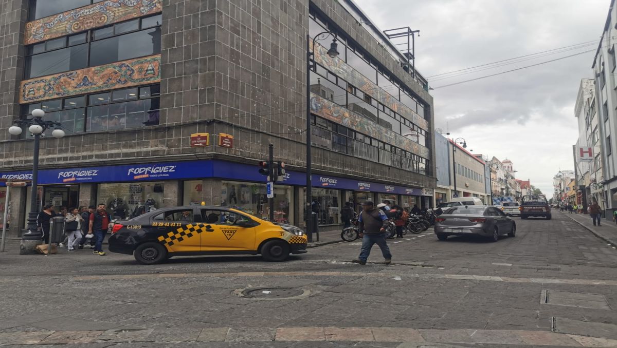Comerciantes piden analizar proyecto de vía en doble sentido en Puebla | Melanie Torres