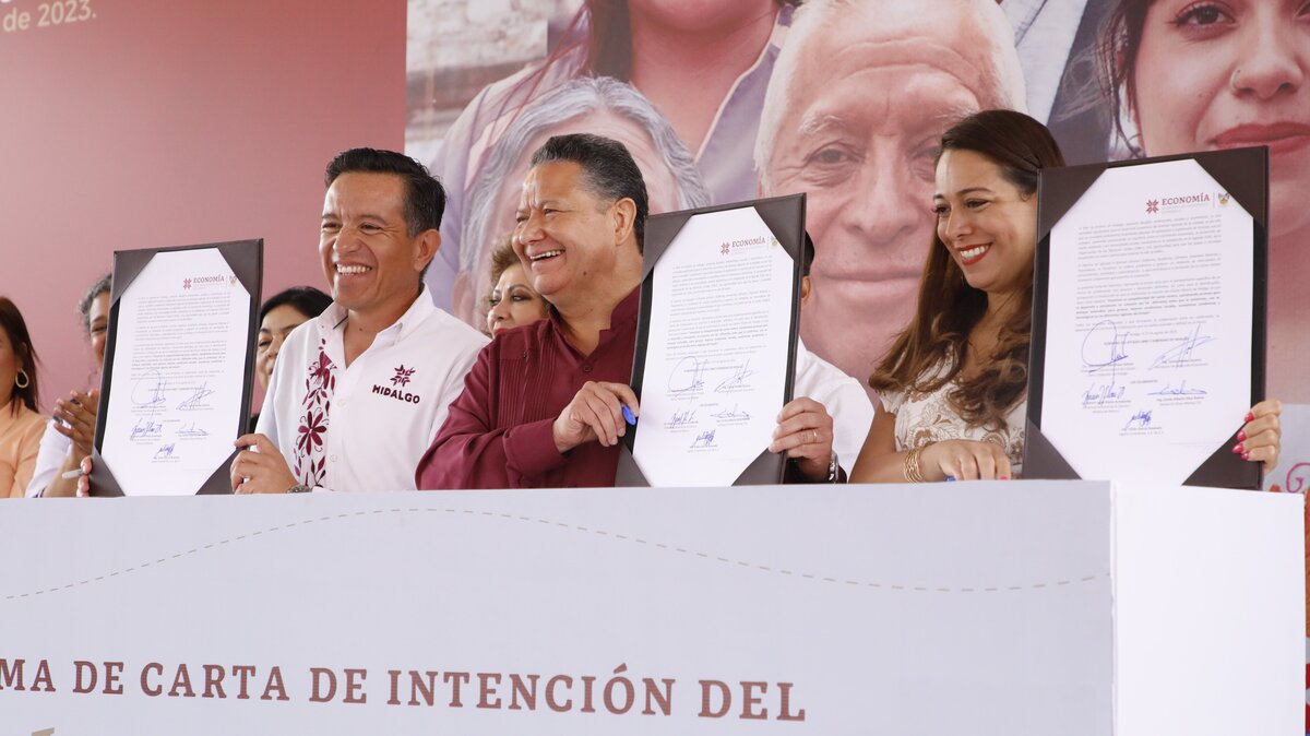 El gobernador Julio Menchaca anunció el convenio para la creación del sexo clúster minero del país en Zimapán (Cortesía)
